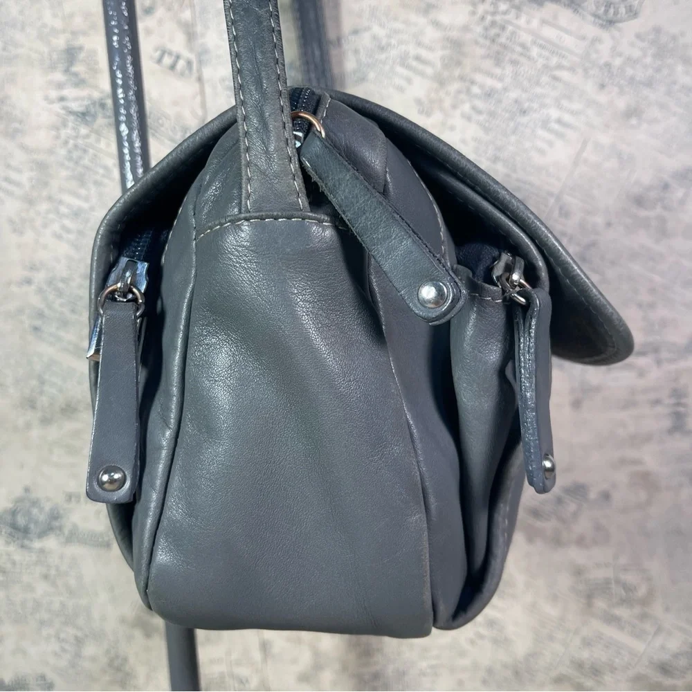 La Bagagerie Gray Leather Crossbody Bag Multi Pocket Organizer Messenger Purse